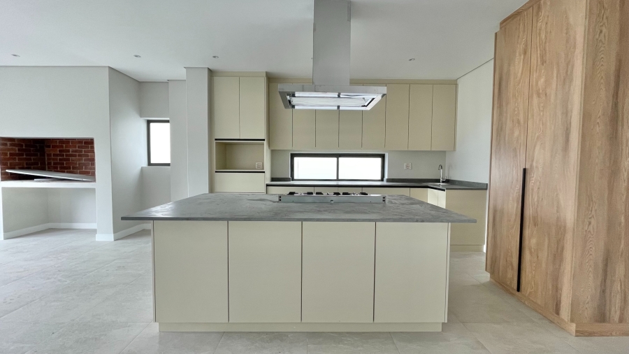 To Let 4 Bedroom Property for Rent in Croydon Gardens Estate Western Cape